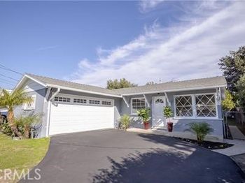 10330 Hillview
