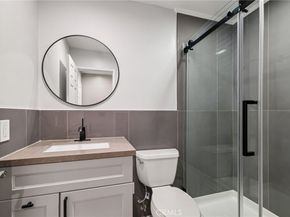 409 Burchett 210, Glendale CA 91203