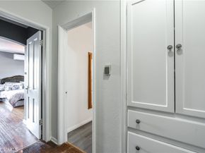 4248 Mcclung Drive, Los Angeles CA 90008