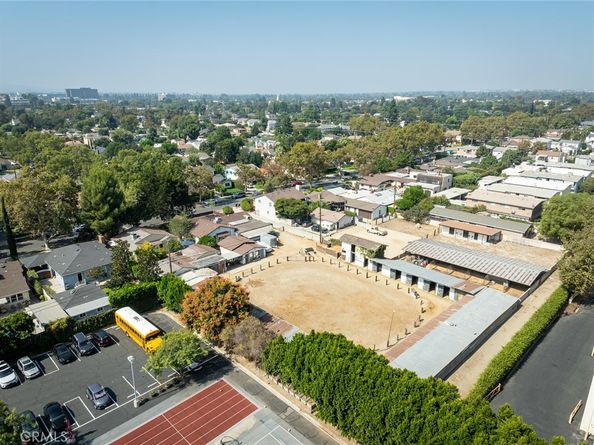 700 S Mariposa Street, Burbank CA 91506