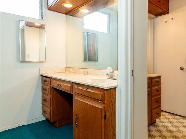 700 S Mariposa Street, Burbank CA 91506