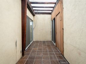 700 S Mariposa Street, Burbank CA 91506