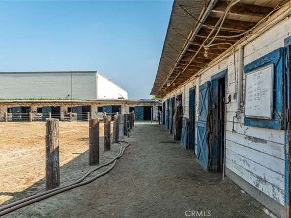 700 S Mariposa Street, Burbank CA 91506