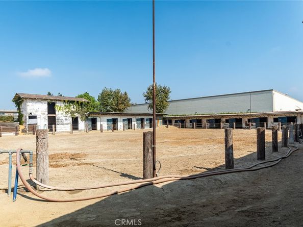 700 S Mariposa Street, Burbank CA 91506