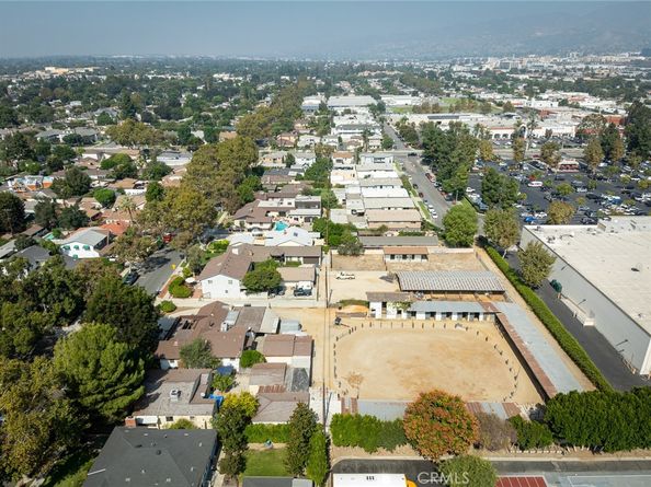 700 S Mariposa Street, Burbank CA 91506