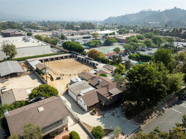 700 S Mariposa Street, Burbank CA 91506