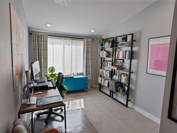 4426 W Kling Street, Burbank CA 91505