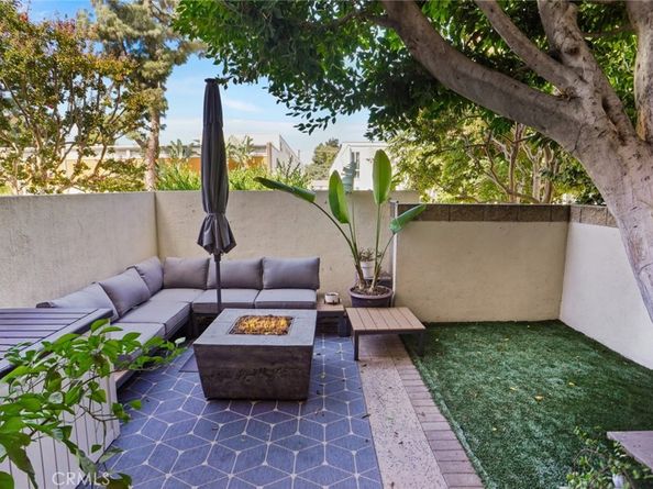 4426 W Kling Street, Burbank CA 91505