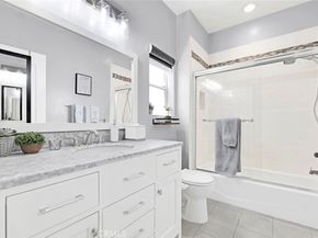 11225 Peach Grove Street 102, North Hollywood CA 91601