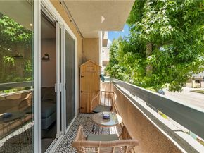 11225 Peach Grove Street 102, North Hollywood CA 91601