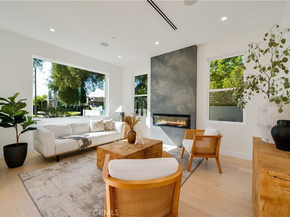 934 N Fairview Street, Burbank CA 91505