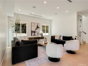 934 N Fairview Street, Burbank CA 91505