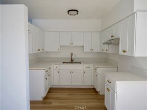 212 W 84th, Los Angeles CA 90003