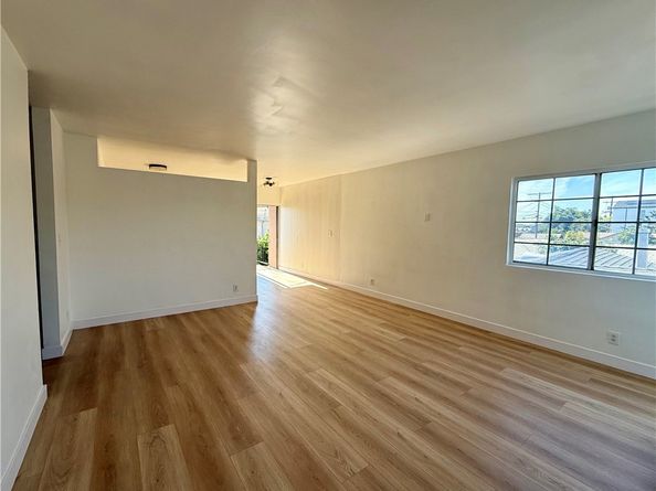 212 W 84th, Los Angeles CA 90003