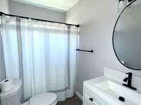 212 W 84th, Los Angeles CA 90003