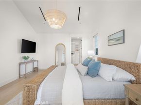 153 Granada Avenue, Long Beach CA 90803