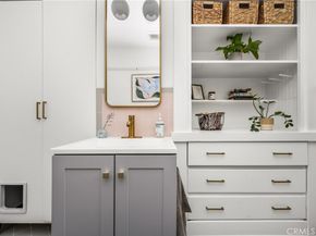 774 Gladys, Long Beach CA 90804