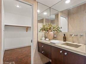 3511 Stonehill Place, Sherman Oaks CA 91423