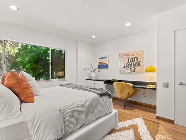 3511 Stonehill Place, Sherman Oaks CA 91423