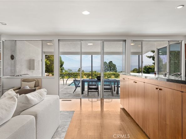 3511 Stonehill Place, Sherman Oaks CA 91423