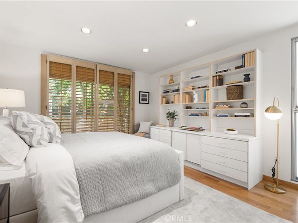 3511 Stonehill Place, Sherman Oaks CA 91423