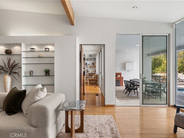 3511 Stonehill Place, Sherman Oaks CA 91423