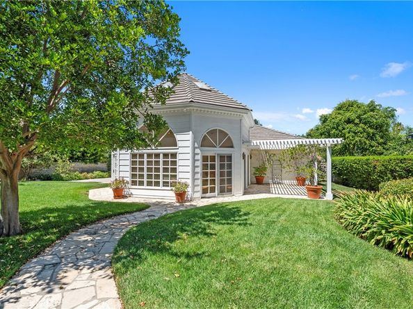 4751 Westchester Drive, Woodland Hills CA 91364