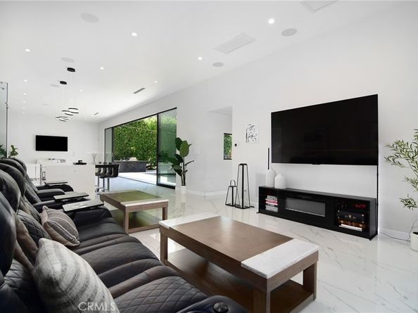 16940 Knollwood Drive, Granada Hills CA 91344
