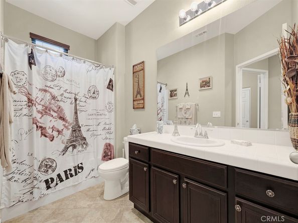 14665 Sherman Way, Van Nuys CA 91405