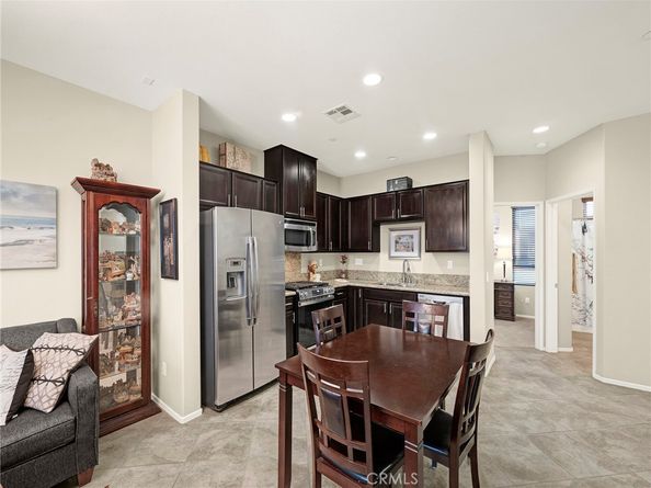 14665 Sherman Way, Van Nuys CA 91405