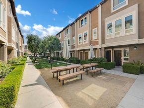 14665 Sherman Way, Van Nuys CA 91405