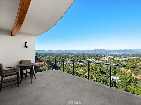 3631 Sunswept Drive, Studio City CA 91604