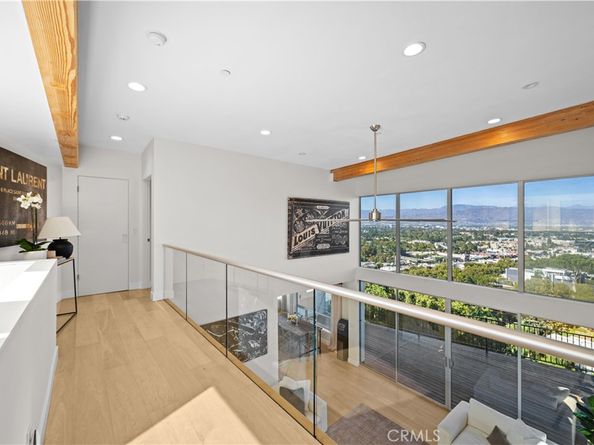 3631 Sunswept Drive, Studio City CA 91604