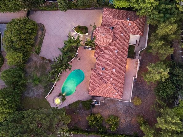 19554 Wells Drive, Tarzana CA 91356