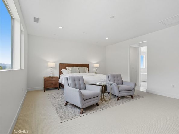 9531 N Andora Avenue, Chatsworth CA 91311