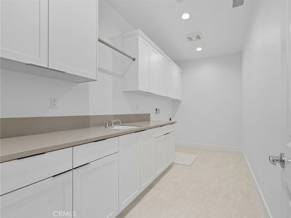 9531 N Andora Avenue, Chatsworth CA 91311