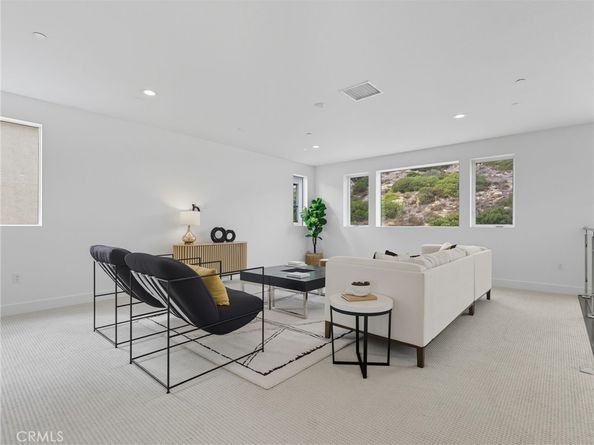 9531 N Andora Avenue, Chatsworth CA 91311