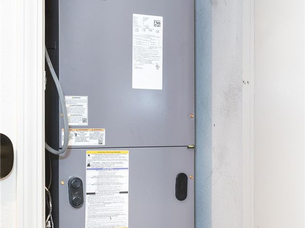 17735 Kinzie Street 112, Northridge CA 91325