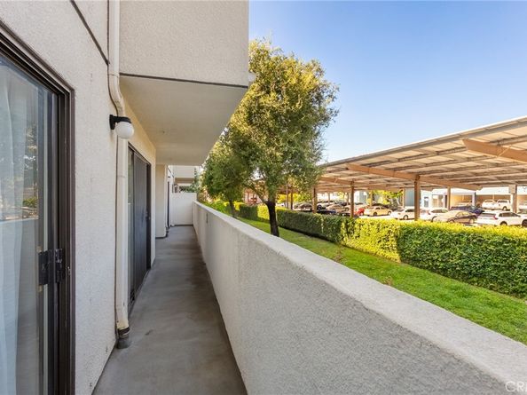 17735 Kinzie Street 112, Northridge CA 91325