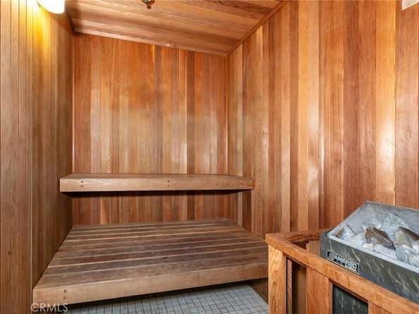 17735 Kinzie Street 112, Northridge CA 91325