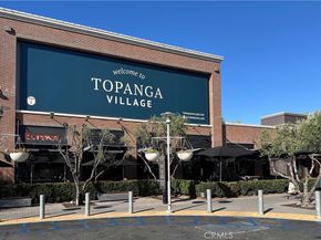 21620 Burbank 22, Woodland Hills CA 91367