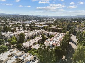 21620 Burbank 22, Woodland Hills CA 91367