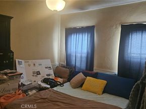 739 W 102nd, Los Angeles CA 90044