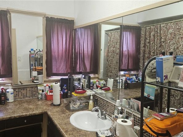 739 W 102nd, Los Angeles CA 90044