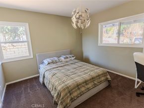 1724 Sombra Drive, Glendale CA 91208