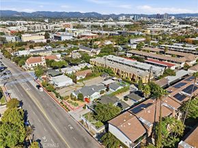 1921 20th, Santa Monica CA 90404