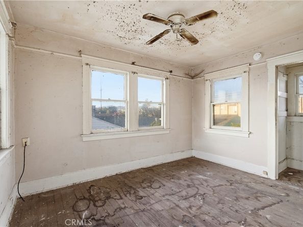 1921 20th, Santa Monica CA 90404