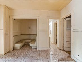 1921 20th, Santa Monica CA 90404