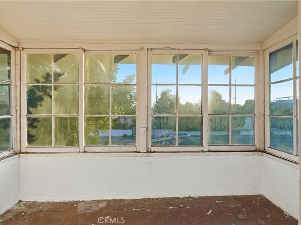 1921 20th, Santa Monica CA 90404