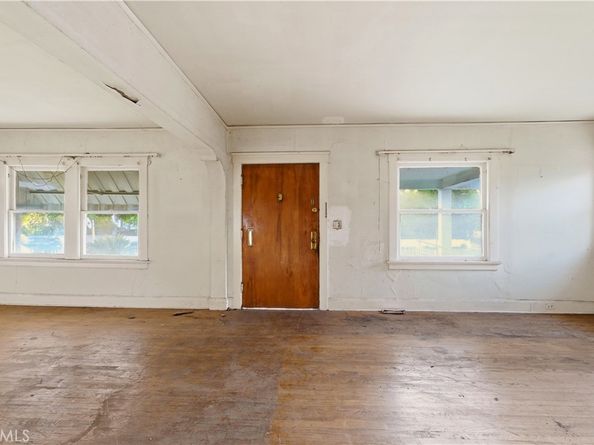 1921 20th, Santa Monica CA 90404